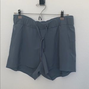 Lululemon on the fly short